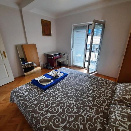 Ferienwohnung Apartman Lan - Free Parking Vranje Exterior foto